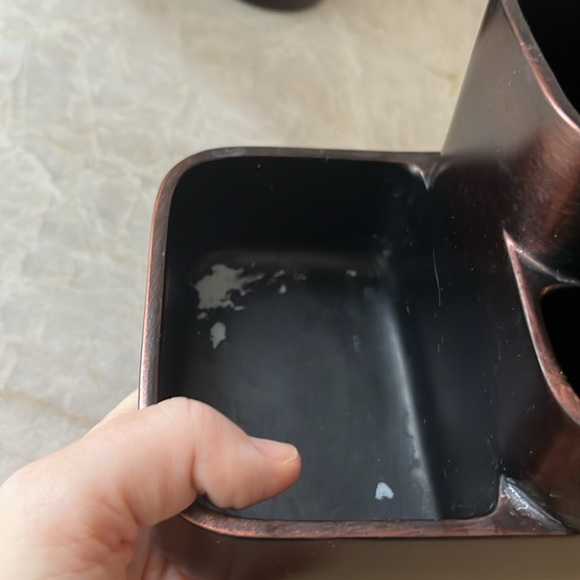 Bronze bathroom organizer mouthwash and toothbrush set - Picture 5 of 10